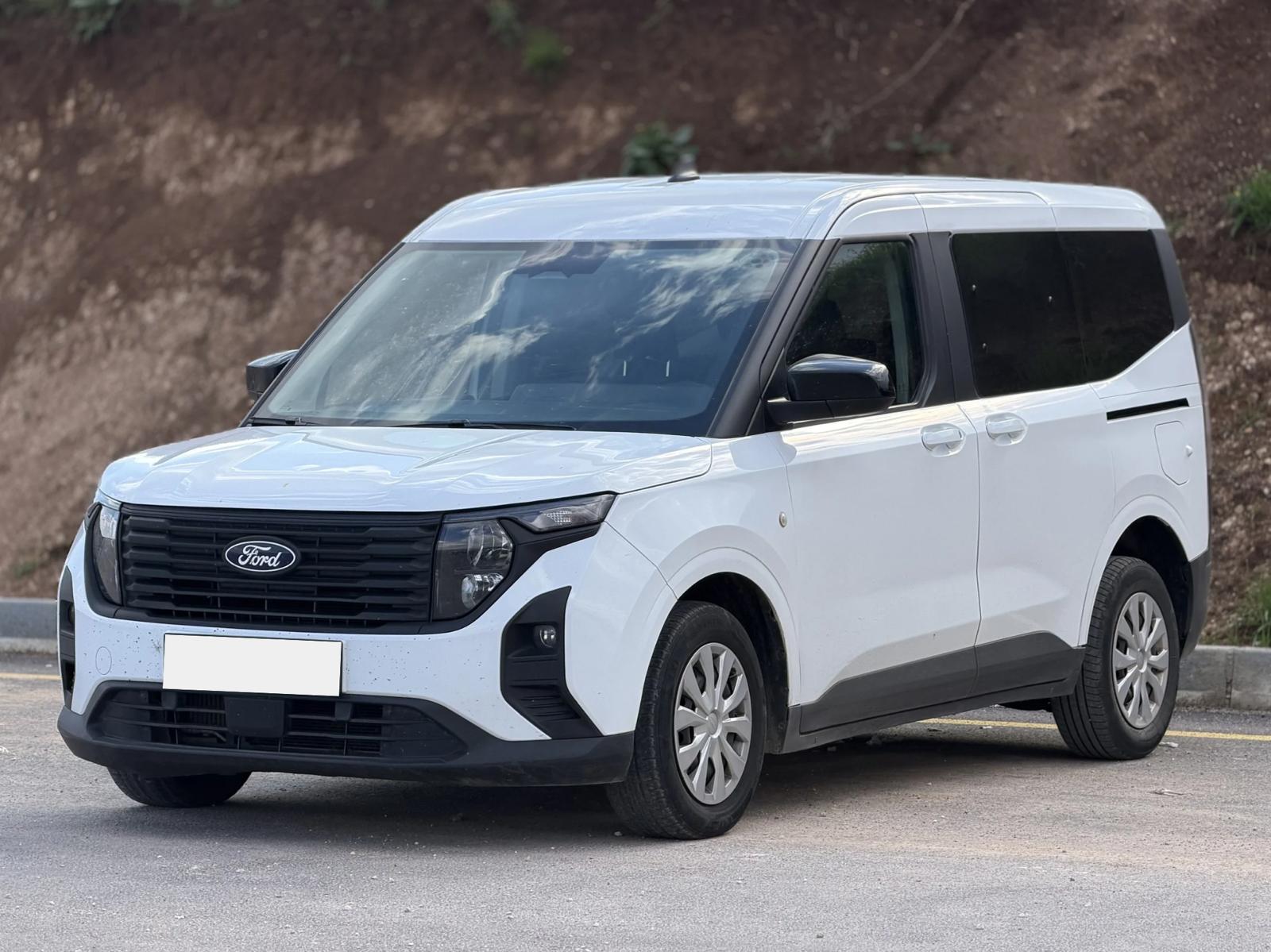 2024 MODEL · FORD TOURNEO COURİER