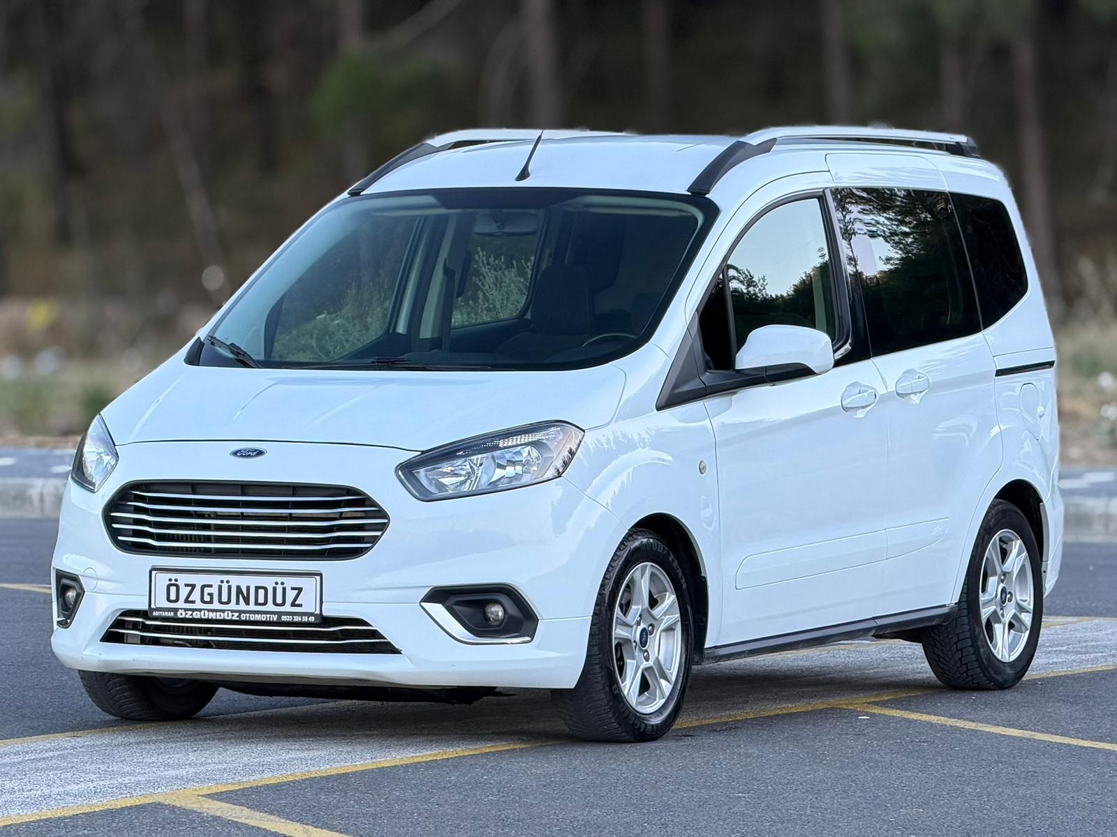 2022 MODEL · FORD TOURNEO